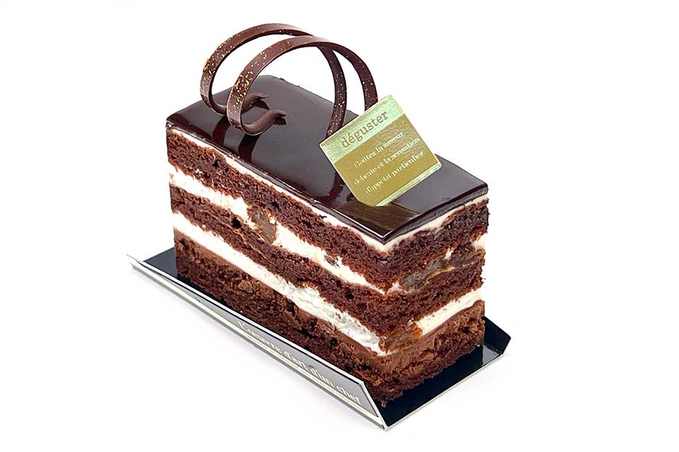 ケーキ：ラムレーズン