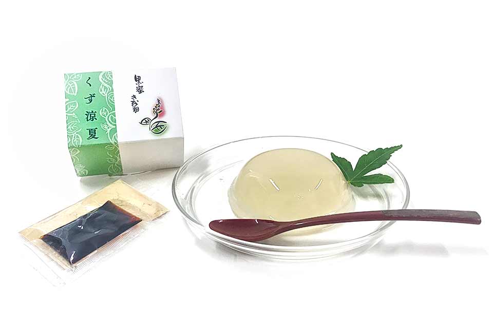 季節のお菓子:くず涼夏 黒蜜きな粉